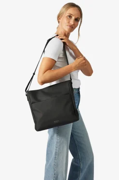 Senna messenger Nike Black